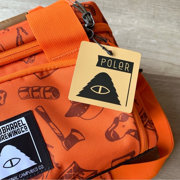 NWT Poler Stuff 10 Barrel x Poler Camera Cooler Bag - Picture 5 of 11
